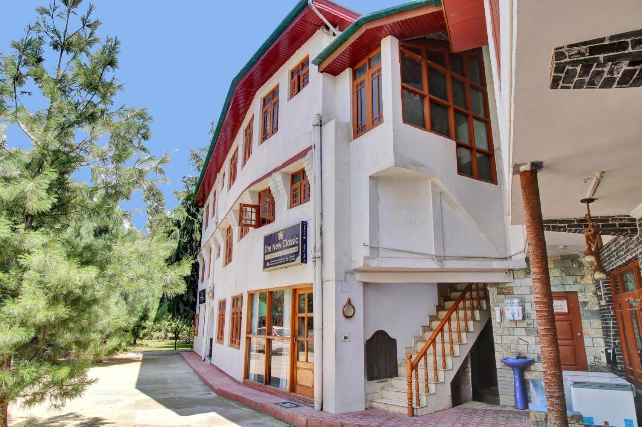 Super Oyo Capital O 91600 The Village Classic Hotel And Restaurant Σριναγκάρ Εξωτερικό φωτογραφία