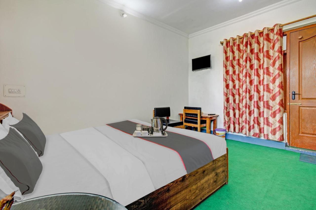 Super Oyo Capital O 91600 The Village Classic Hotel And Restaurant Σριναγκάρ Εξωτερικό φωτογραφία