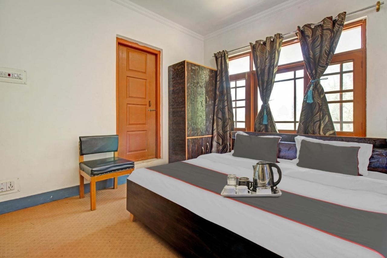 Super Oyo Capital O 91600 The Village Classic Hotel And Restaurant Σριναγκάρ Εξωτερικό φωτογραφία
